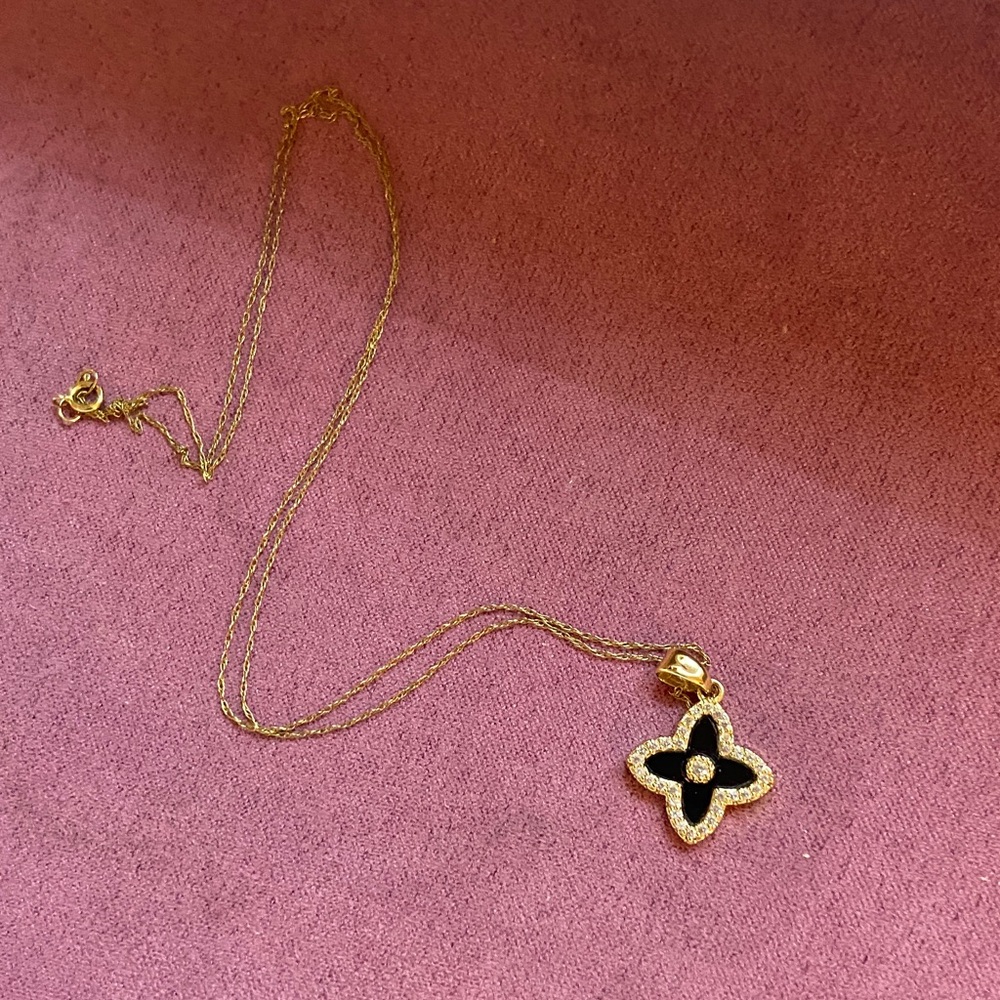 Black Clover Pendant Necklace